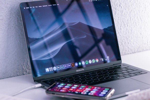 Como escolher um notebook com tela sensível ao toque para trabalho ou estudo