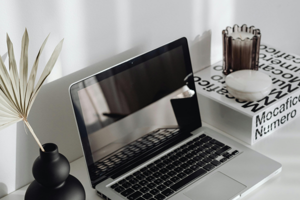 Dell Inspiron 15 Notebook Dell Inspiron 15 I15 I3100 U15P Core 3 8GB 512GB SSD é bom?