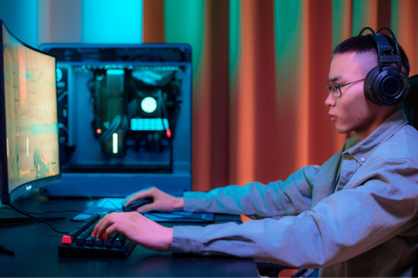 Computador bom para trabalho e estudo em 2026: como escolher a melhor opção