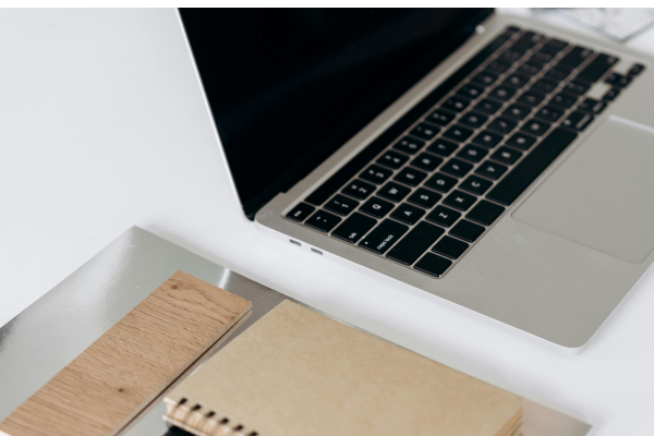 Laptop Lenovo ThinkPad E16 Gen 2 Core Ultra 7 32GB 1TB SSD é bom?