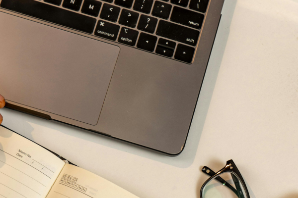 Notebook HP 256R G9 Intel Core i3 13ª Geração 8GB 256GB SSD é bom?